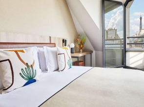 Plaza Tour Eiffel Hotel