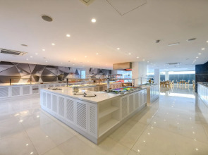 Tasia Maris Seasons Hotel - Adults Only