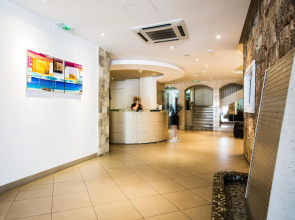 AX Sunny Coast Resort & Spa