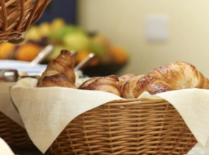 Mamaison Hotel Chain Bridge Budapest