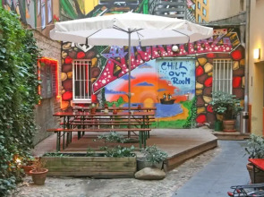 Alcatraz Backpacker Hostel