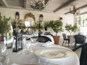 Airelles, La Bastide de Gordes