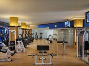 Cinnamon Lakeside Colombo