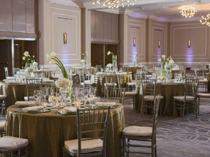 Renaissance Santo Domingo Jaragua Hotel & Casino