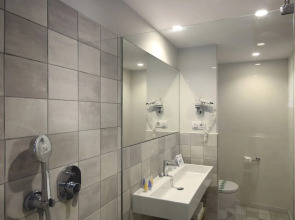 AQUA Hotel Bertran Park