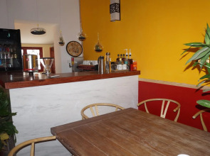 Yue Xuan Courtyard Garden International Youth Hostel