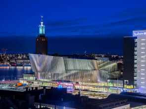 Radisson Blu Waterfront Hotel