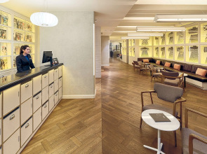 Отель H10 Universitat