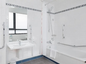 Holiday Inn London Kensington Forum