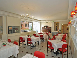 Cavour 30TRE - Hotel Moderno