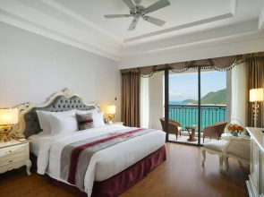 Vinpearl Golf Land Resort & Villas