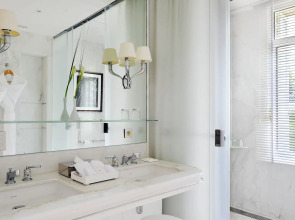 Отель Grand-Hôtel du Cap-Ferrat, A Four Seasons