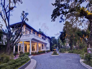 The Henry Hotel Manila