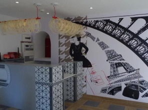 Perfect Hotel & Hostel