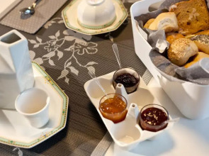 GIO'EL Happiness Guest House