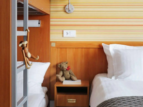 Oru Hub Hotel Tallinn — Handwritten Collection