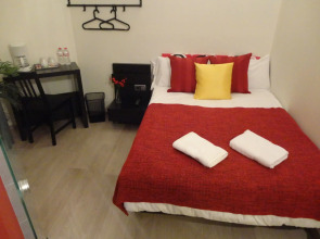 Отель BruStar Gotic-Centric