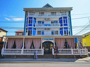 Отель на море Парус