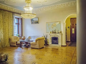 Babushka Grand Hostel