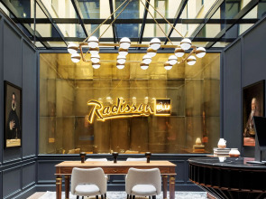 Отель Radisson Blu, Madrid Prado