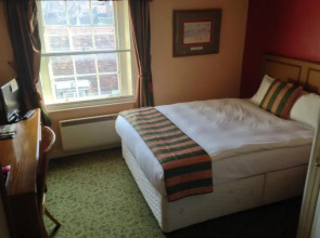 The Catherine Wheel Wetherspoon Hotel