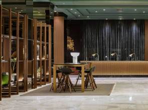 Отель Melia Milano