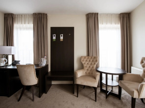 Отель Amberton Cathedral Square Вильнюс