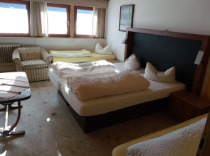 B+B Hotel Sonnenmatte Near Badeparadies