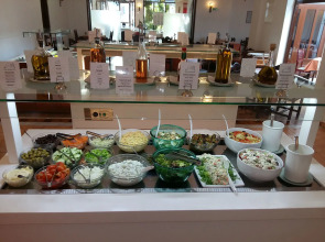 Malia Holidays Hotel