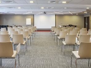 Holiday Inn Toulouse Airport by IHG