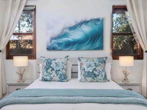 Sixteen Guest House on Main