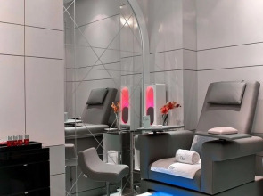 Отель Plaza Athenee