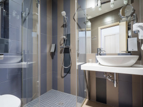 Отель Wellton Centrum Hotel & Spa