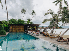 Tango Luxe Beach Villa Samui