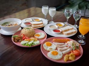 Gate43 Airport Hotel