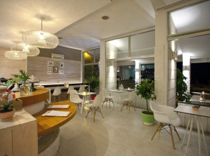 Costantiana Beach Hotel Apartments
