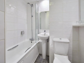 Leonardo Inn Glasgow West End