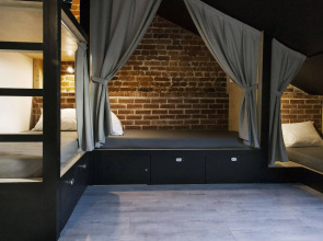 Sputnik Hostel & Personal Space