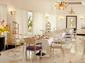 Out Of The Blue All Inclusive Resort & Spa