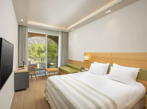 Akrotiri Beach Resort Hotel - Adults friendly