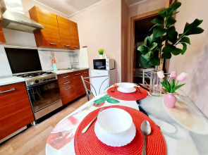 Белые ночи на улице Герцена 106