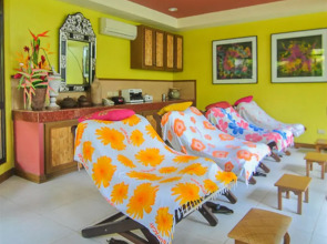 Boracay Tropics Resort Hotel