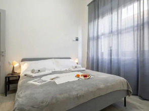 Central Station Apartment by Mmega