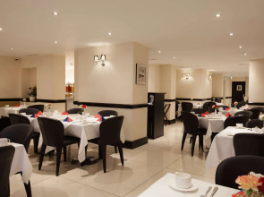 Park Grand Paddington Court