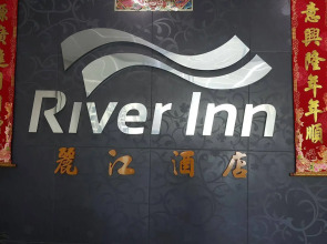 OYO 301 River Inn Hotel