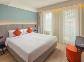 Escala Hotel & Suites