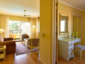 Pestana Village Garden Hotel