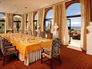 Grande Real Villa Italia