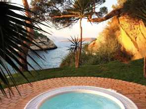 Occidental Cala Vinas