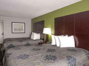Rodeway Inn and Suites Austin